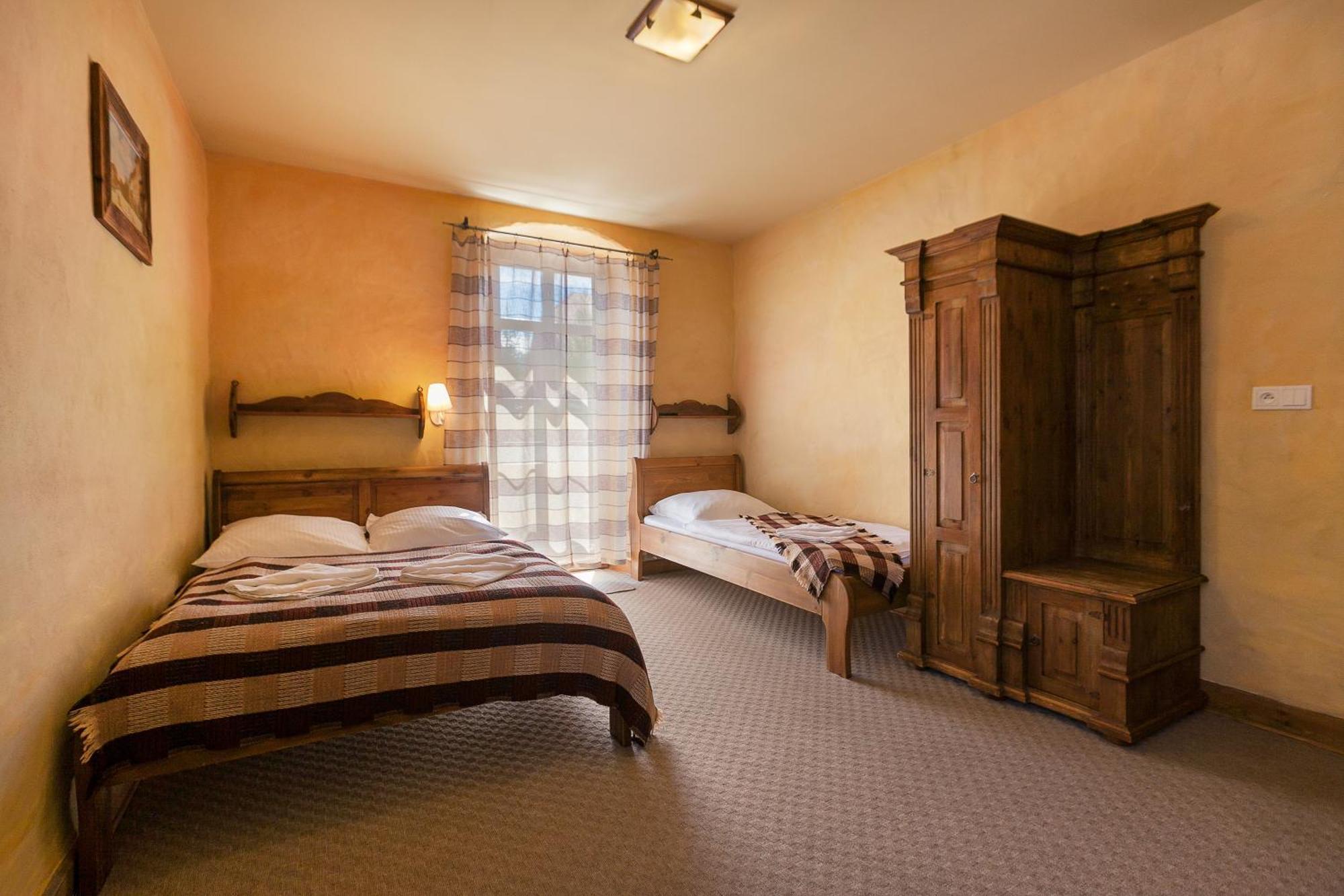 Bed and Breakfast Gosciniec Pod Lipa Шклярська Поремба Екстер'єр фото